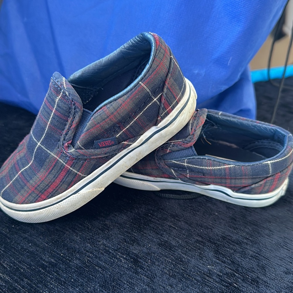 Vans - Picture 5 of 6